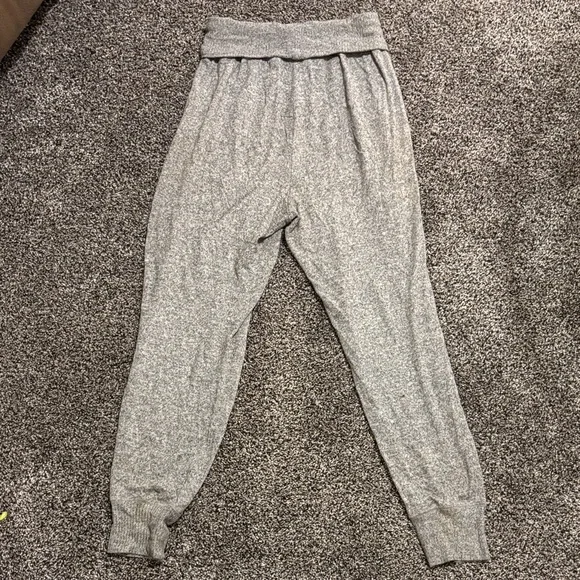 Aerie Gray Knit Joggers / Loungewear Size Small - Picture 4 of 4